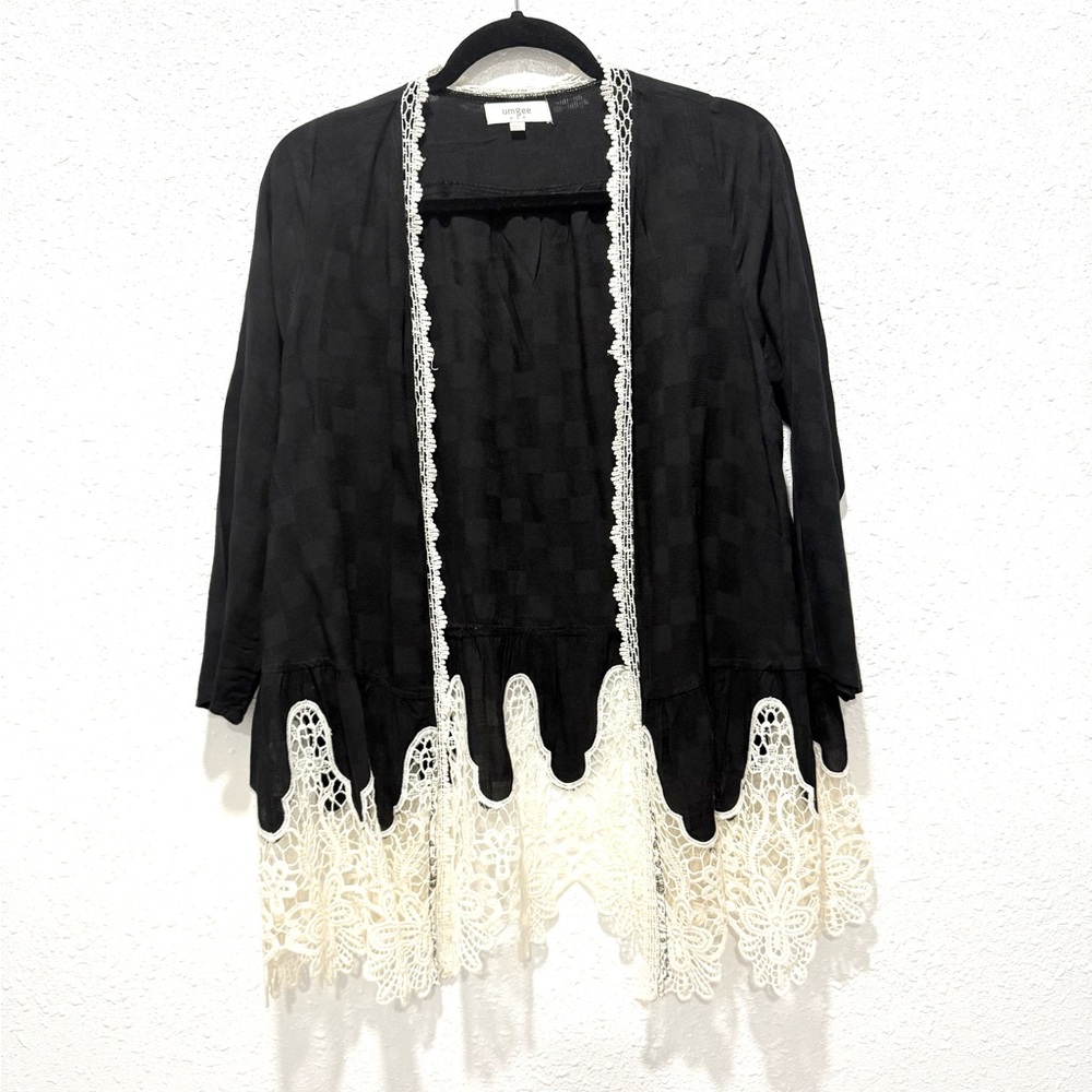 Umgee Black Cardigan with Cream Lace Trim‎ S